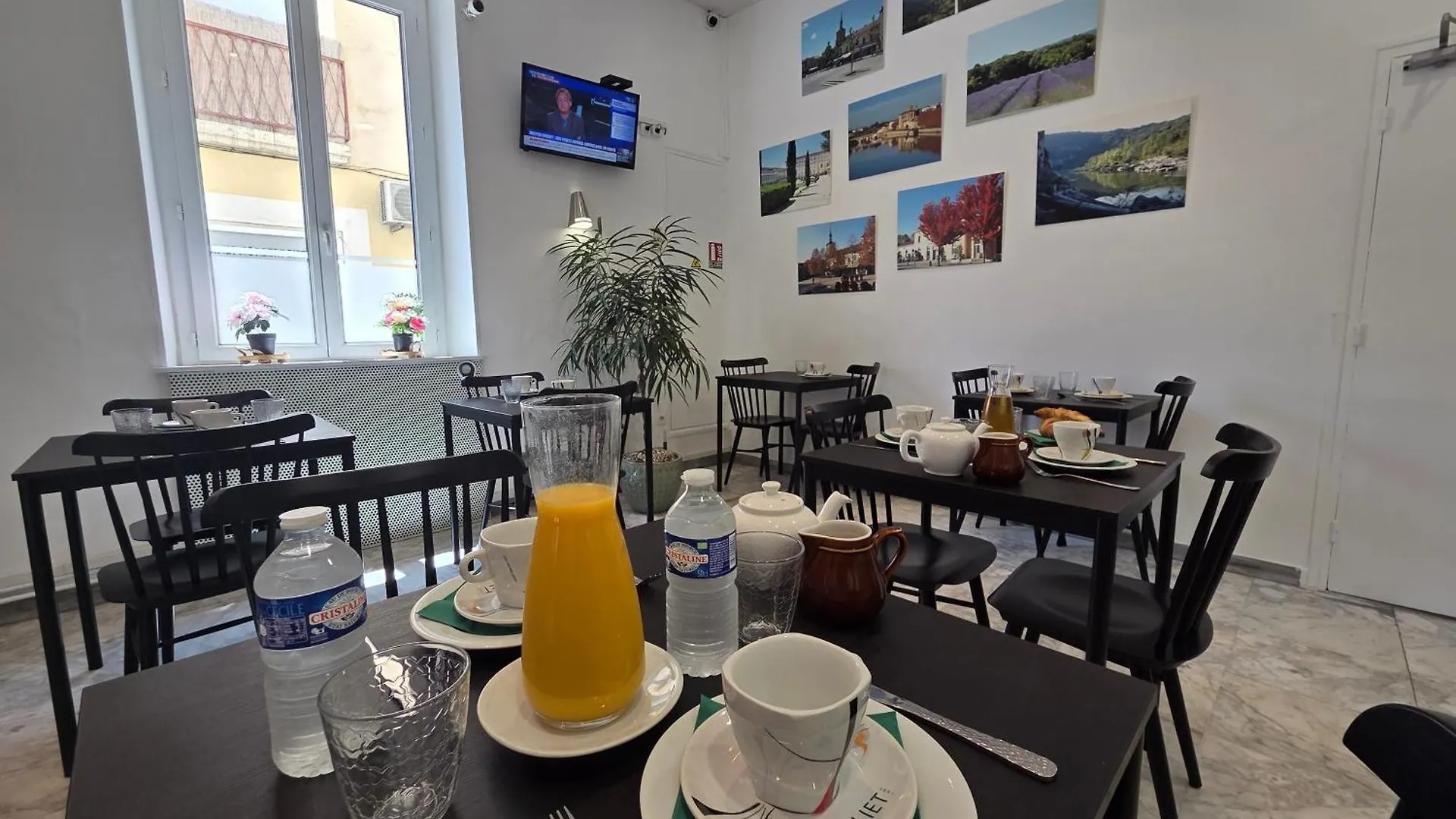 Hotel Magdeleine 로만스수르아이져