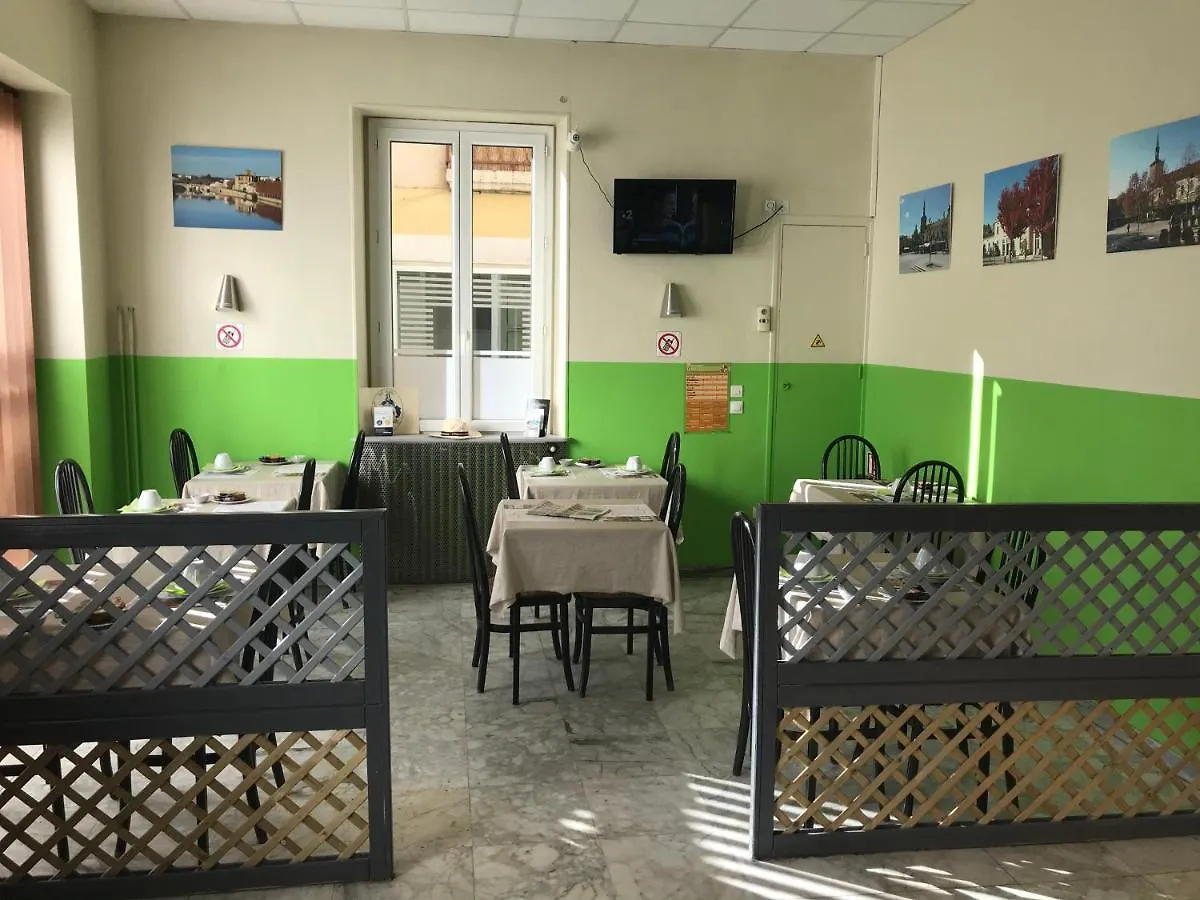 Hotel Magdeleine 로만스수르아이져